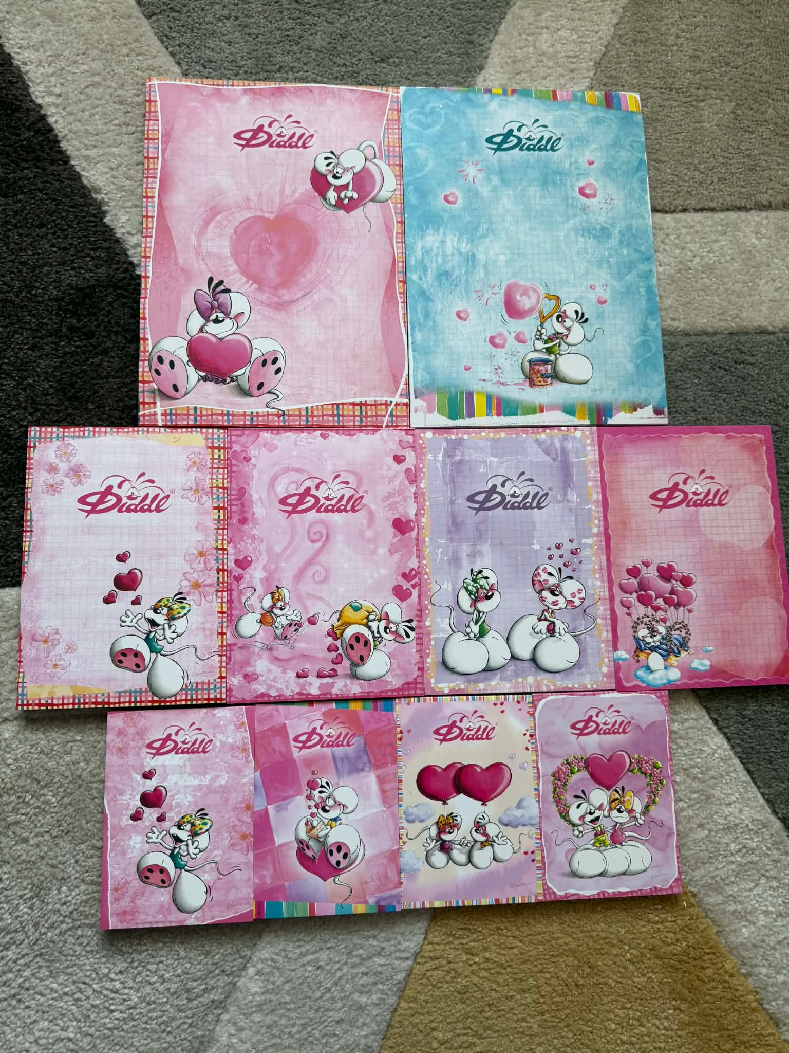 Lot de 10 feuilles collection coeur ❤️
